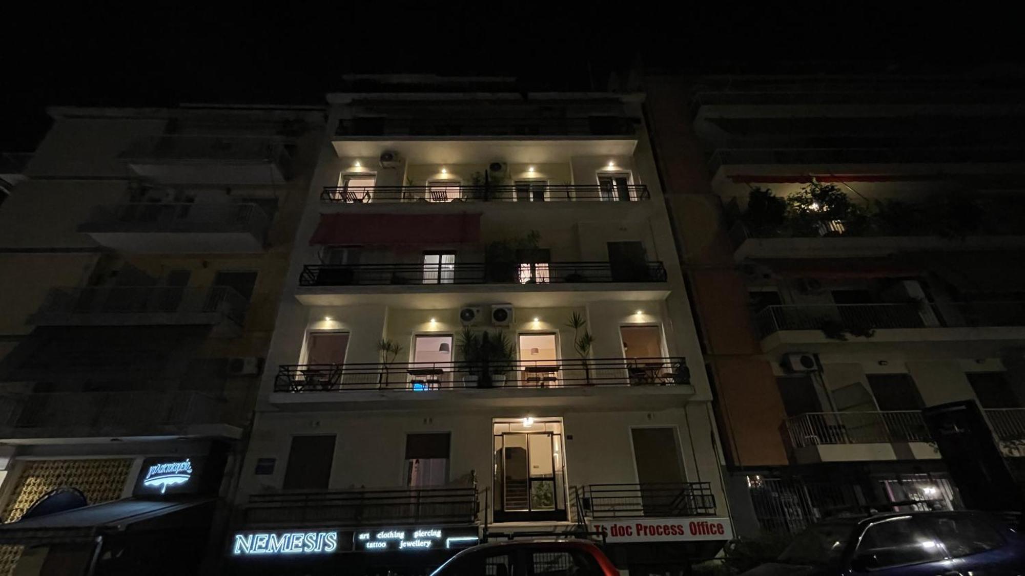 4 Newly Renovated Charming Apartments Steps From Panormou Metro Station أثينا المظهر الخارجي الصورة