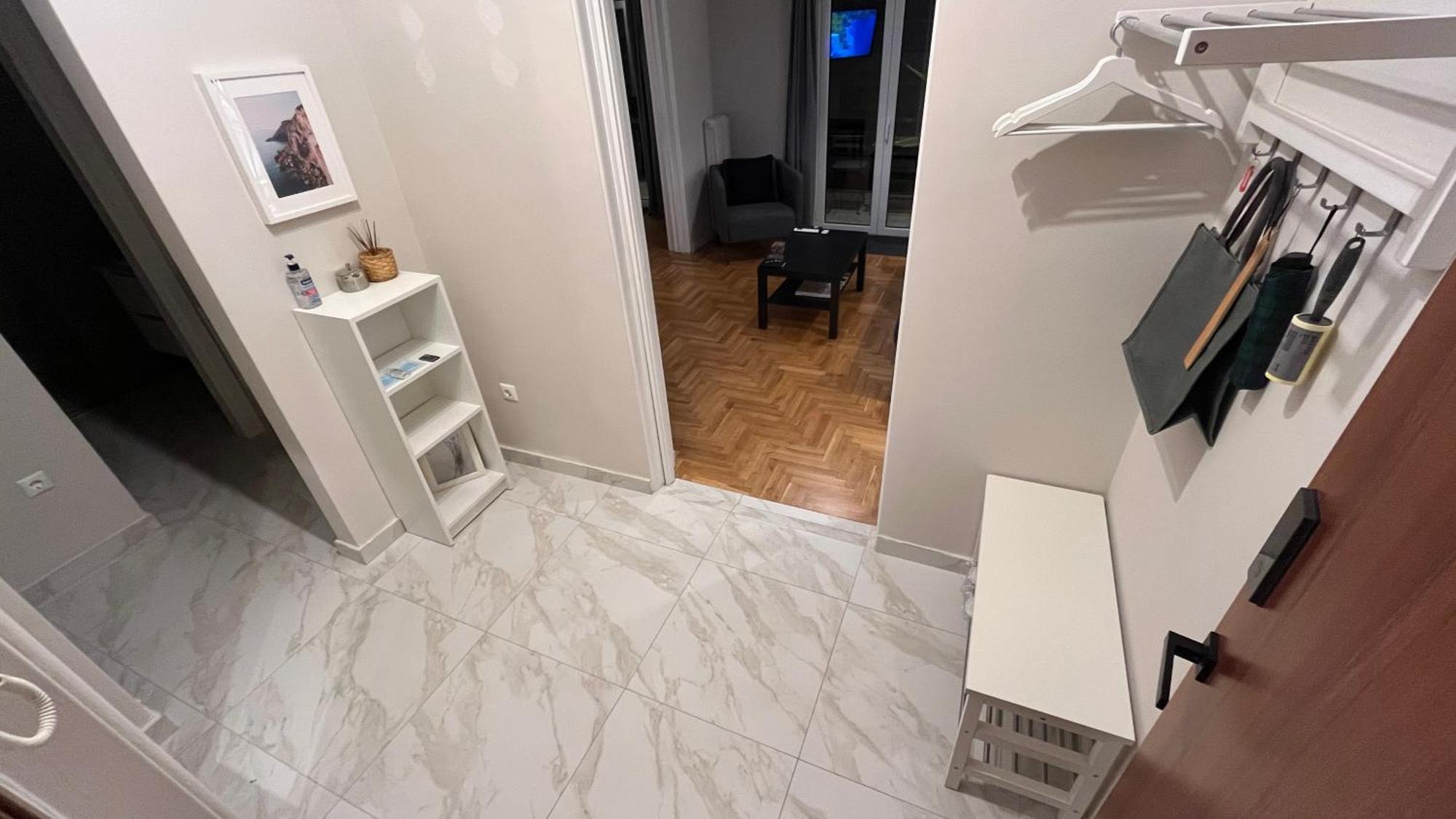 4 Newly Renovated Charming Apartments Steps From Panormou Metro Station أثينا الغرفة الصورة