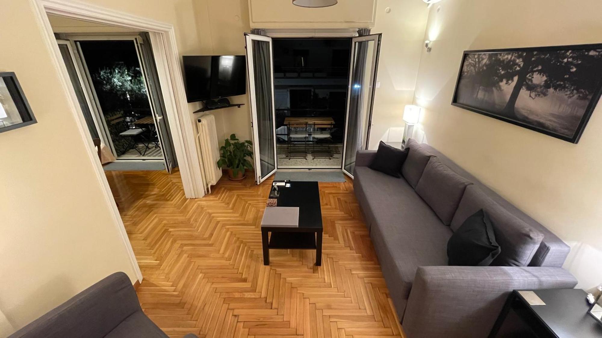 4 Newly Renovated Charming Apartments Steps From Panormou Metro Station أثينا الغرفة الصورة